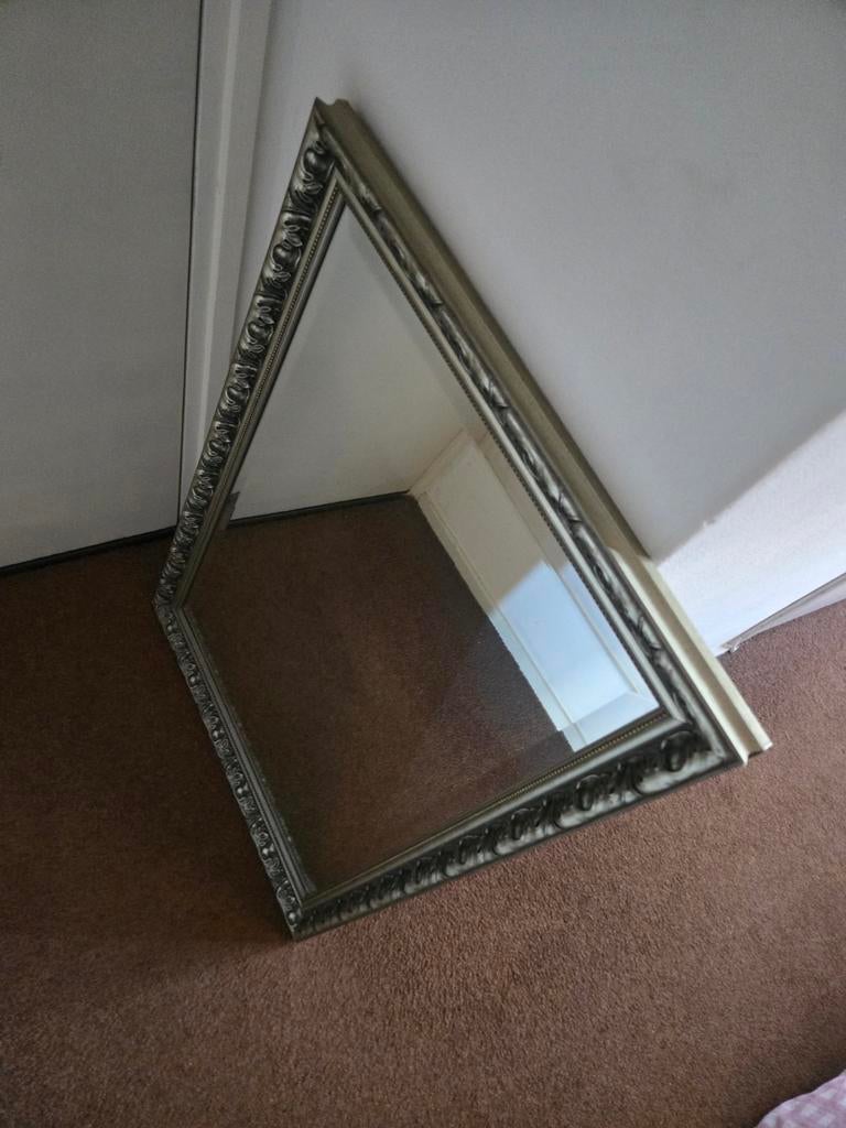 Mooie spiegel, Huis en Inrichting, Ophalen, Rechthoekig, 50 tot 75 cm, Minder dan 100 cm