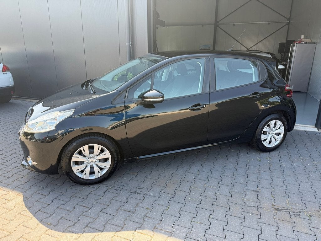 Peugeot 208 1.2 VTi Access, Auto's, Voorwielaandrijving, Euro 5, Stof, Gebruikt