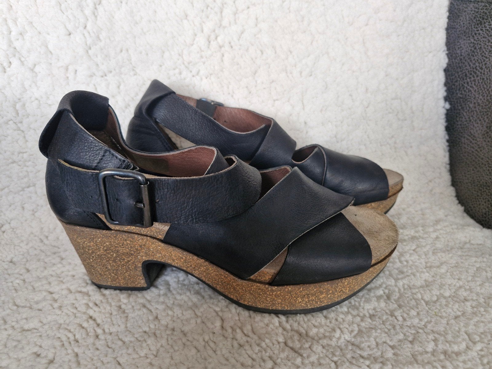 Zwart leren design schoenen/sandalen maat 38 plateauzool, Ophalen of Verzenden, Zo goed als nieuw, Zwart, Sandalen of Muiltjes