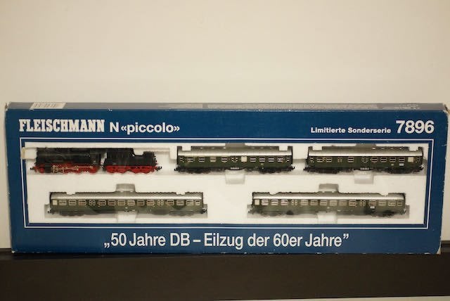 Fleischmann 7896 N Set stoomlocomotief BR 38 en 4 rijtuigen., Gelijkstroom, Fleischmann, Ophalen of Verzenden, Nieuw