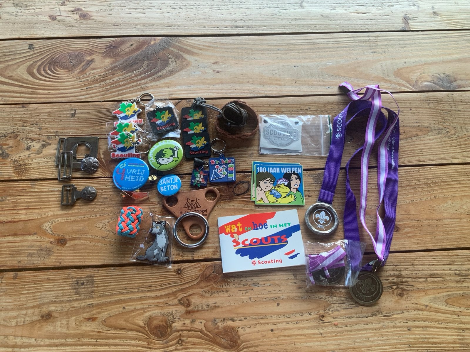 Scouting verzameling: pins, medailles, sleutelhangers, Verzamelen, Scouting, Ophalen of Verzenden, Gebruikt, Overige typen