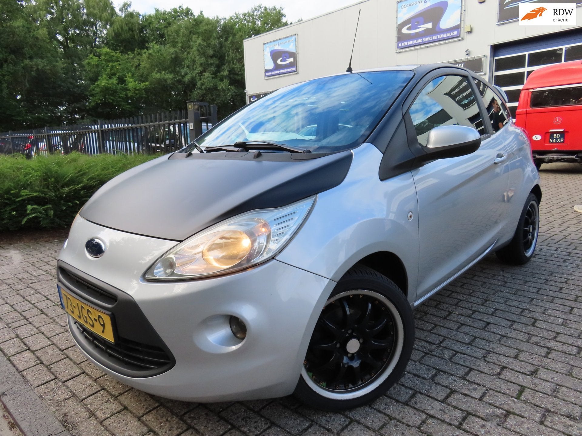 Ford Ka 1.2 Titanium NU VAN 2450,00 VOOR 1950,00, Voorwielaandrijving, Stof, Gebruikt, 1242 cc