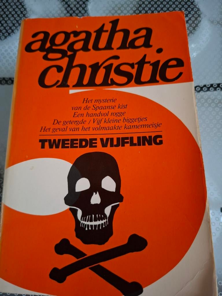 Agatha Christie - Tweede Vijfling (Verzameling Verhalen), Boeken, Ophalen of Verzenden, Gelezen, Agatha Christie
