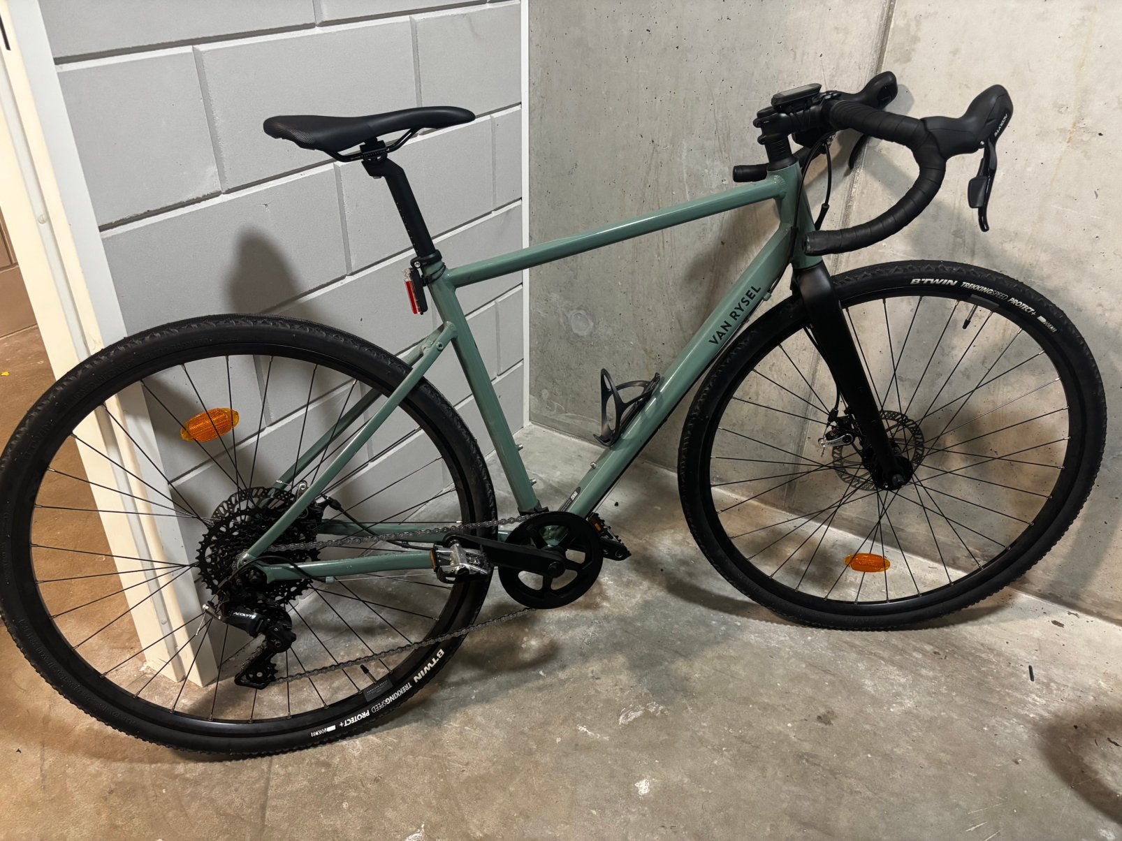 Van Rysel Gravelbike microshift acolyte 8v, Minder dan 10 versnellingen, Aluminium, 49 tot 53 cm, Zo goed als nieuw