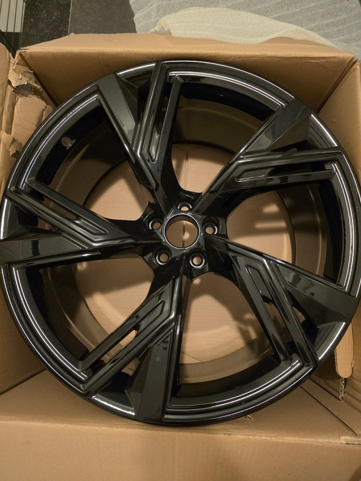 Audi RS6 22inch origineel NIEUW 4K0601025DH, Auto-onderdelen, Ophalen, Nieuw, Zomerbanden, Banden en Velgen