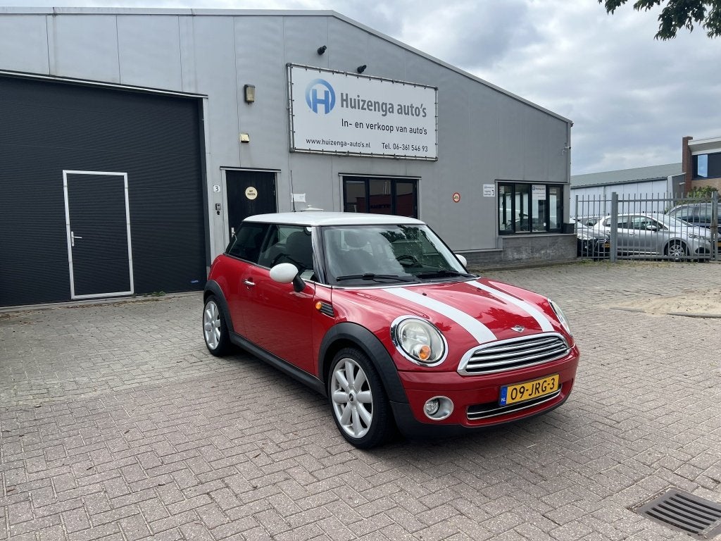 MINI 3-deurs 1.6 Cooper| AIRCO| APK:01-03-2027! (bj 2006), Auto's, Voorwielaandrijving, Gebruikt, 4 cilinders, 4 stoelen