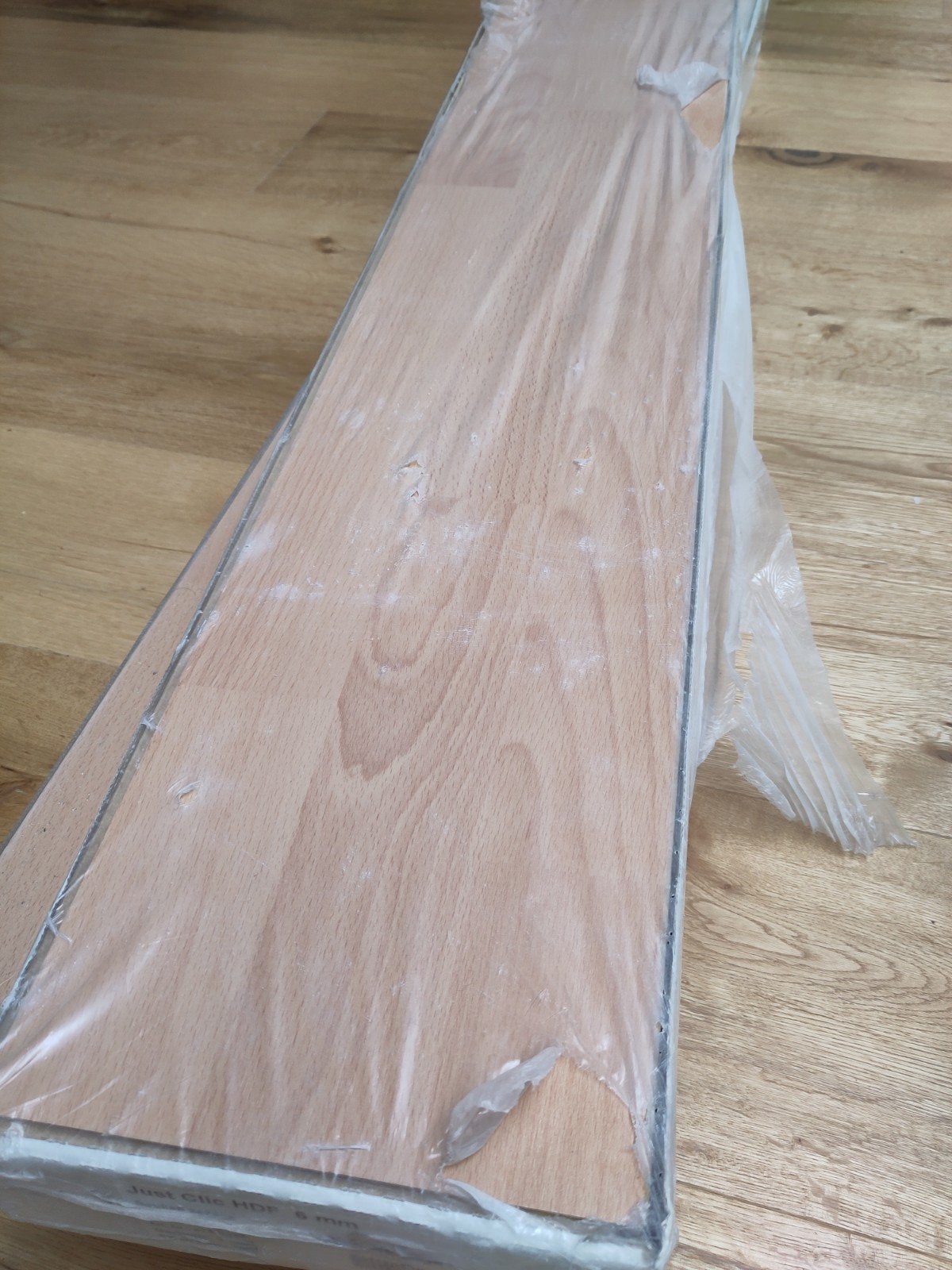 Gratis: 2 pakken Just Clic HDF laminaat Beuken 6 mm, Ophalen, Bruin, Nieuw, 5 tot 10 m²