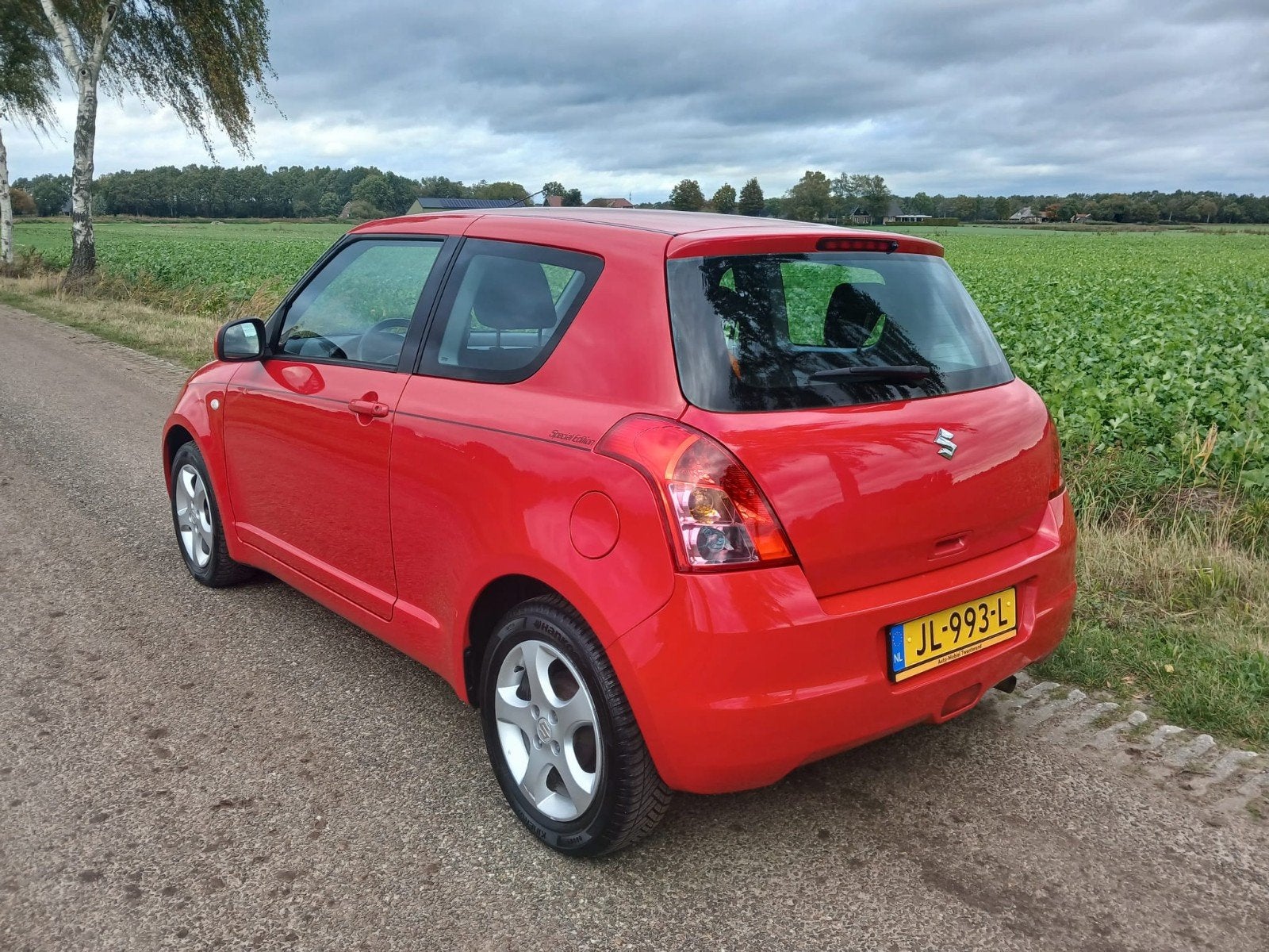 Suzuki Swift 1.3 AIRCO NIEUW APK, Auto's, 31 €/maand, Swift, Bedrijf, Handgeschakeld