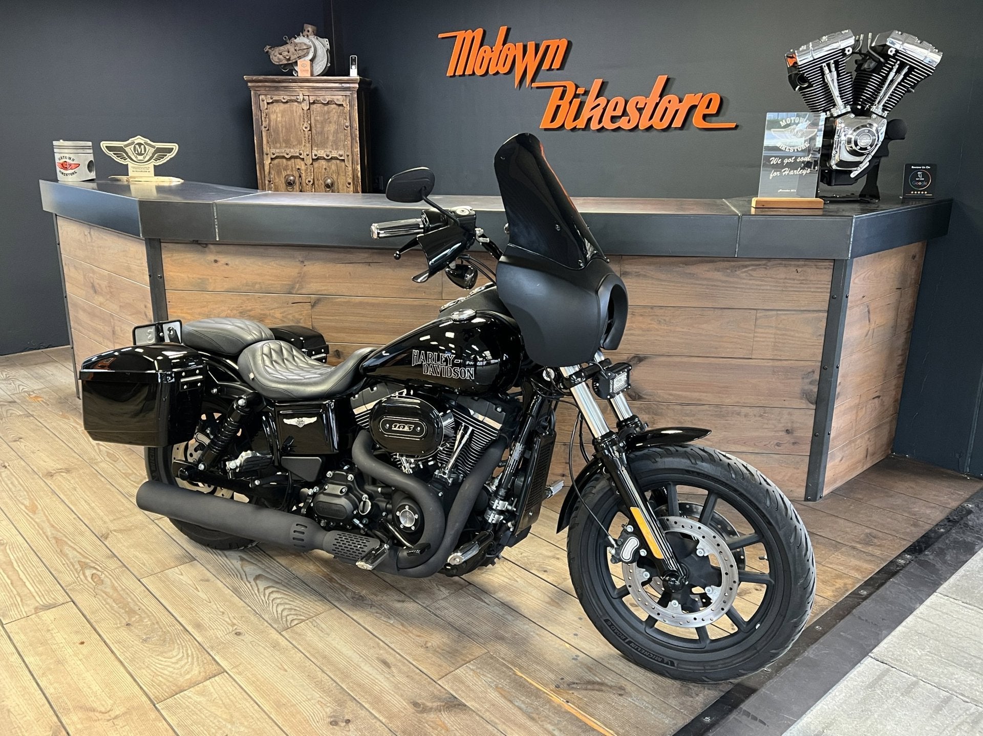 Harley Davidson FXDL 103Ci Dyna Low Rider Club Style Black E, Motoren, 1690 cc, Meer dan 35 kW, Overig, Gebruikt