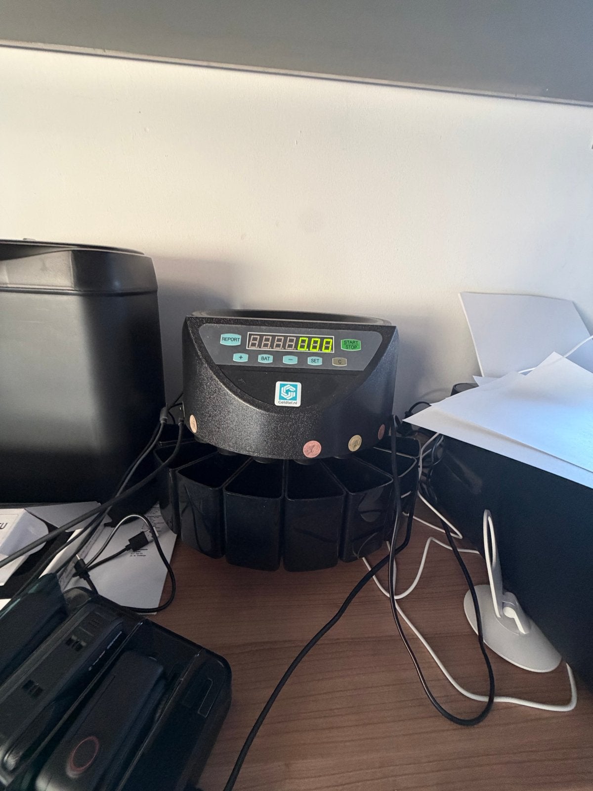 Professionele munt telmachine en sorteerder, Ophalen