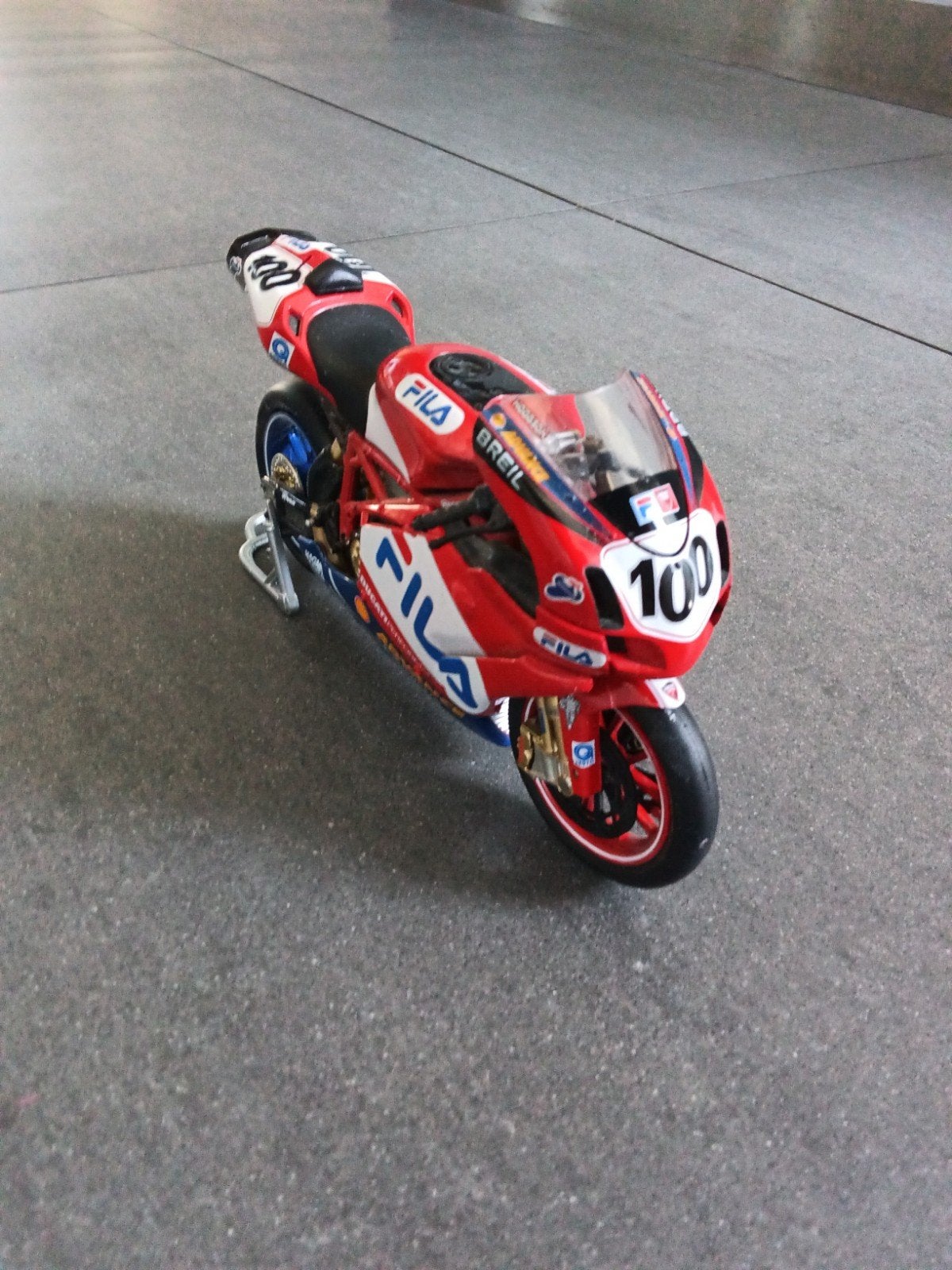 Ducati 1099 Performance Miniatuur 1:12, Overige merken, Ophalen of Verzenden, Zo goed als nieuw, Groter dan 1:32
