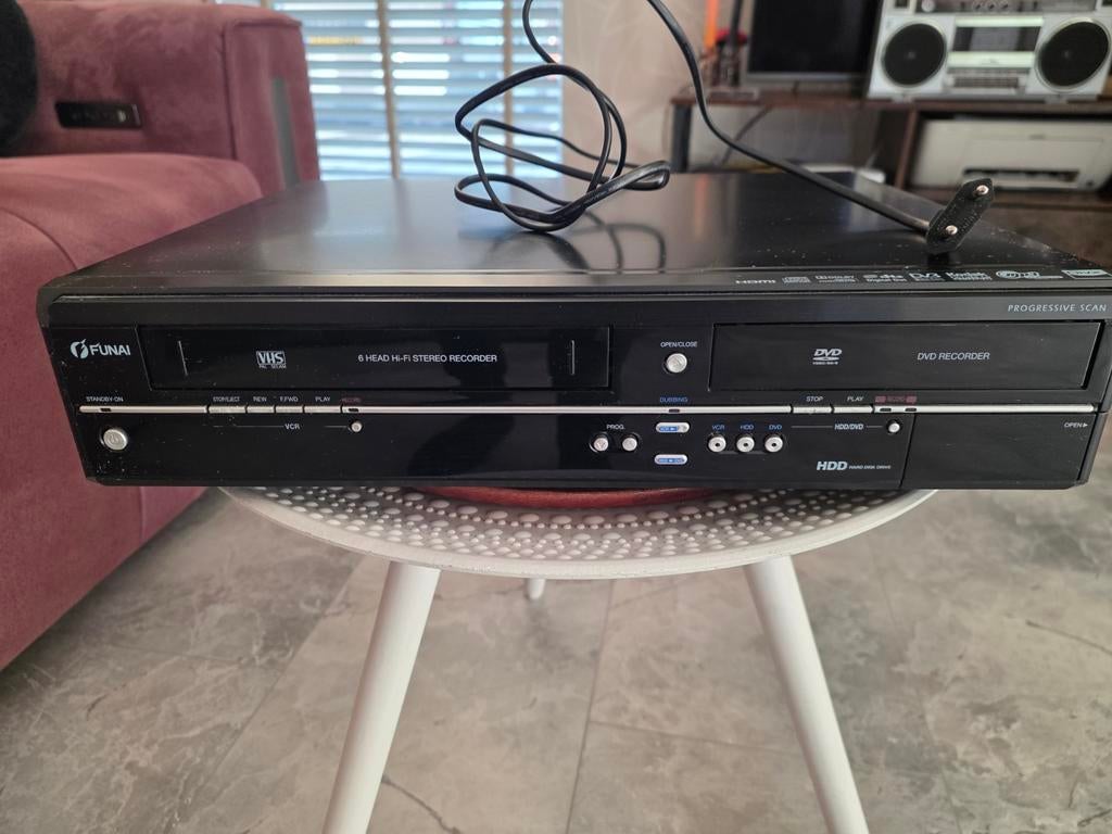 FUNAI HDD&DVD/VIDEO CASSETTE RECORDER TD6D-D4413D / 320gb, Ophalen of Verzenden, Zo goed als nieuw