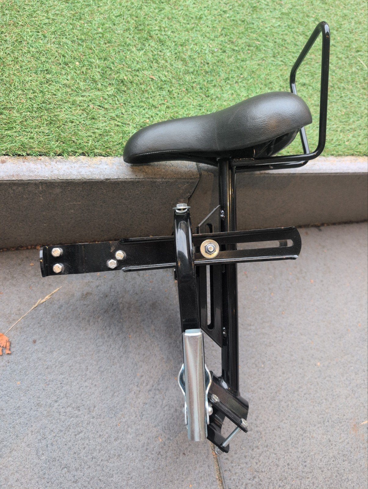 Fietsstoeltje voor kinderen - Voorzitje met voetsteuntjes, Fietsen en Brommers, Ophalen, Voetsteuntjes, Zo goed als nieuw, Voorzitje