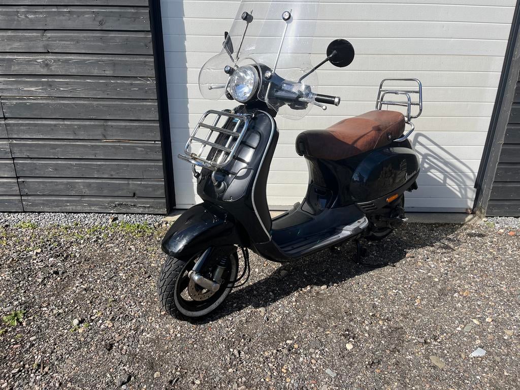 Vespa LX 50 - Zwart met bruin zadel, Ophalen, Gebruikt, Maximaal 45 km/u, Overige modellen