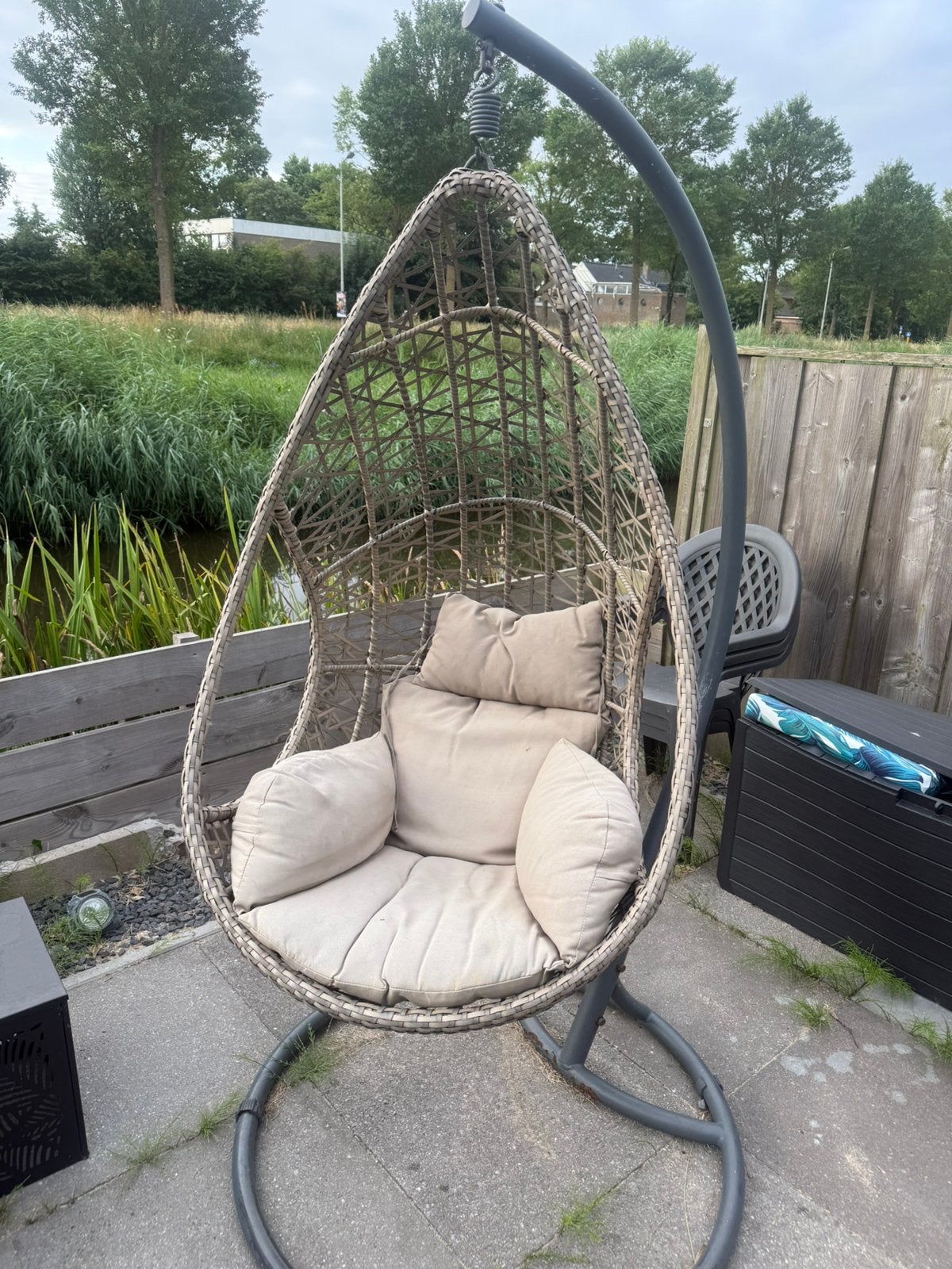 Ei Stoel (Egg Chair), Ophalen, Zo goed als nieuw