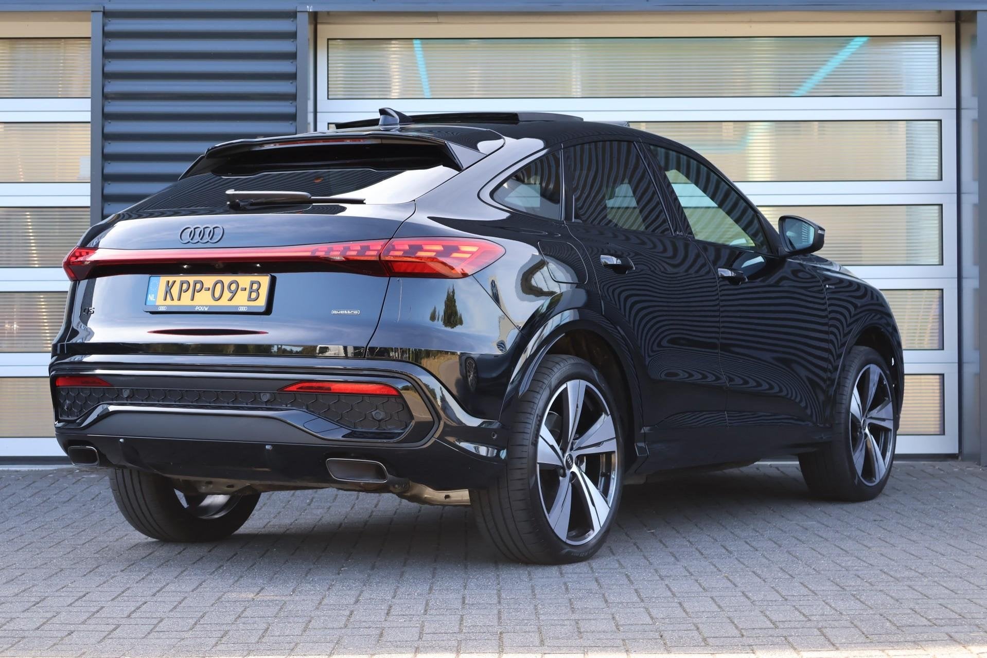 Audi Q5 Sportback 2.0 TFSI e-hybrid 299pk quattro S edition, Auto's, Automaat, 12 maanden, Stof, Gebruikt