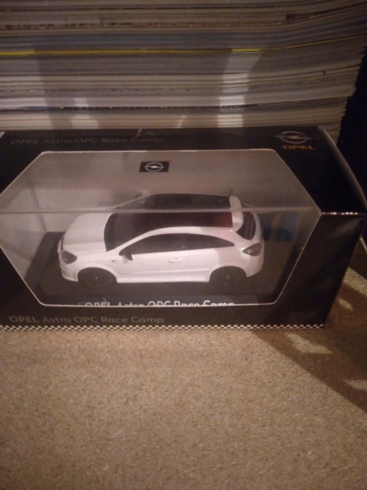 Opel Astra OPC Race Camp, Hobby en Vrije tijd, Modelauto's | 1:43, Ophalen of Verzenden, Nieuw