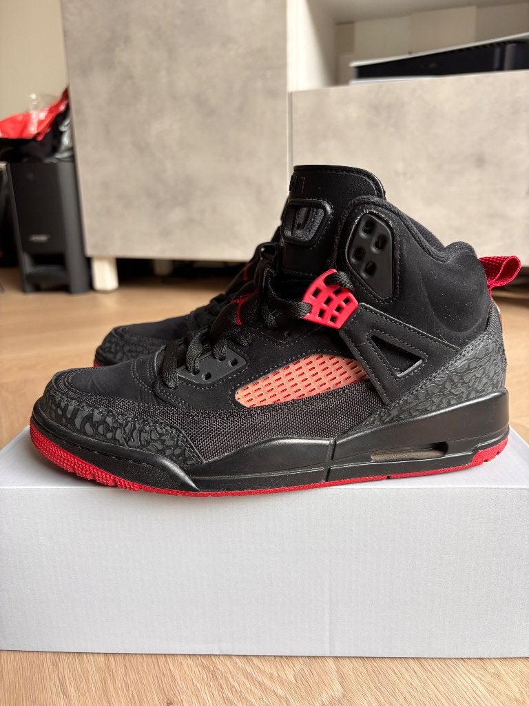 Jordan Spizike Black Gym Red maat 42, Zwart, Air Jordan, Ophalen of Verzenden, Sneakers of Gympen