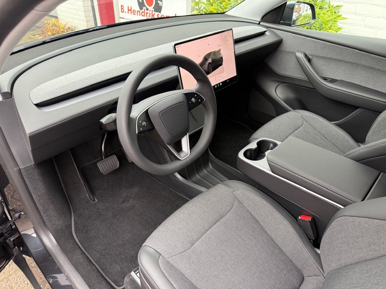 Tesla Model Y 60KWH Juniper/ Warmtepomp/ LFP Accu/ 1 Eigenaa, Auto's, Automaat, Dealer onderhouden, Gebruikt, Zwart