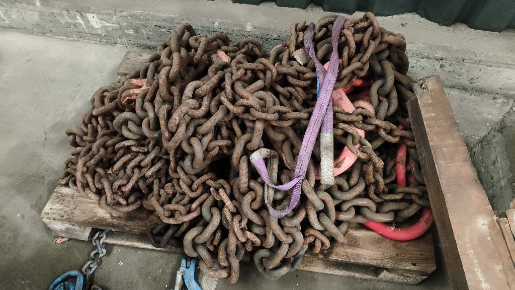 partij zware industriele kettingen (26mm dikte) en hijshaken, Ophalen, Zo goed als nieuw, Overige kleuren, Overige materialen