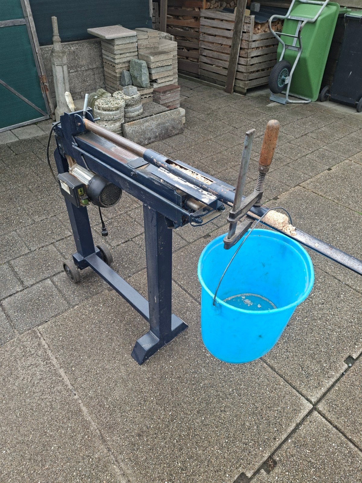 BRIKETTEN PERS, Minder dan 3 m³, Ophalen
