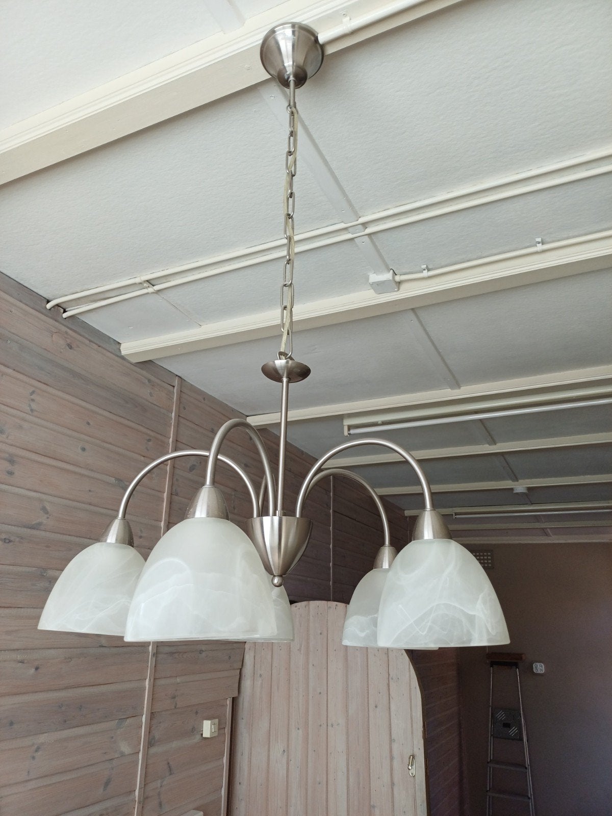 Elegante hanglamp met 5 glazen kappen, Ophalen, E14 (klein), Zo goed als nieuw, Glas