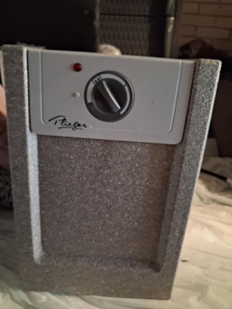 Plieger boiler, Ophalen, Boiler, Minder dan 20 liter, Minder dan 3 jaar oud