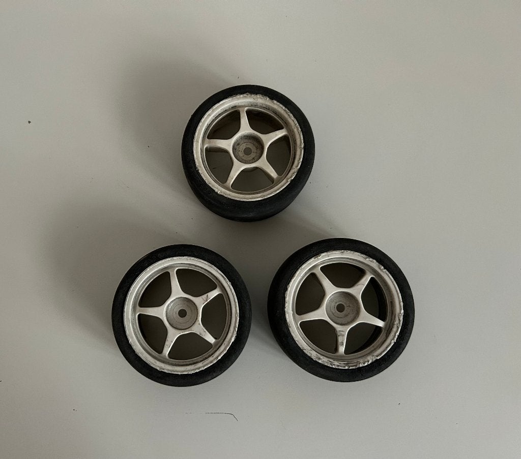 3x Tamiya banden met velg 1/10 rc auto, Hobby en Vrije tijd, Ophalen of Verzenden, Gebruikt, Onderdeel