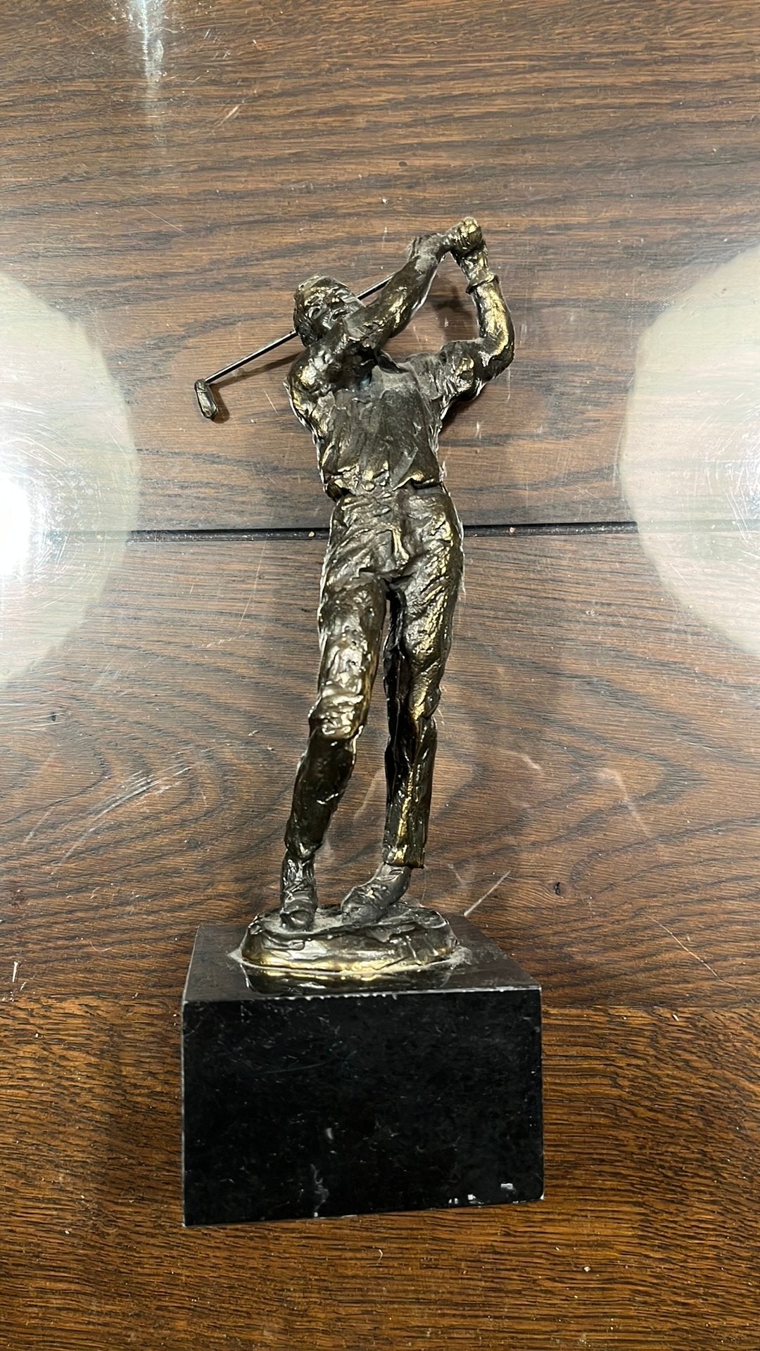 Bronzen Golfspeler Beeld op Sokkel, Ophalen of Verzenden, 20 - 50 cm, Beeld, Man