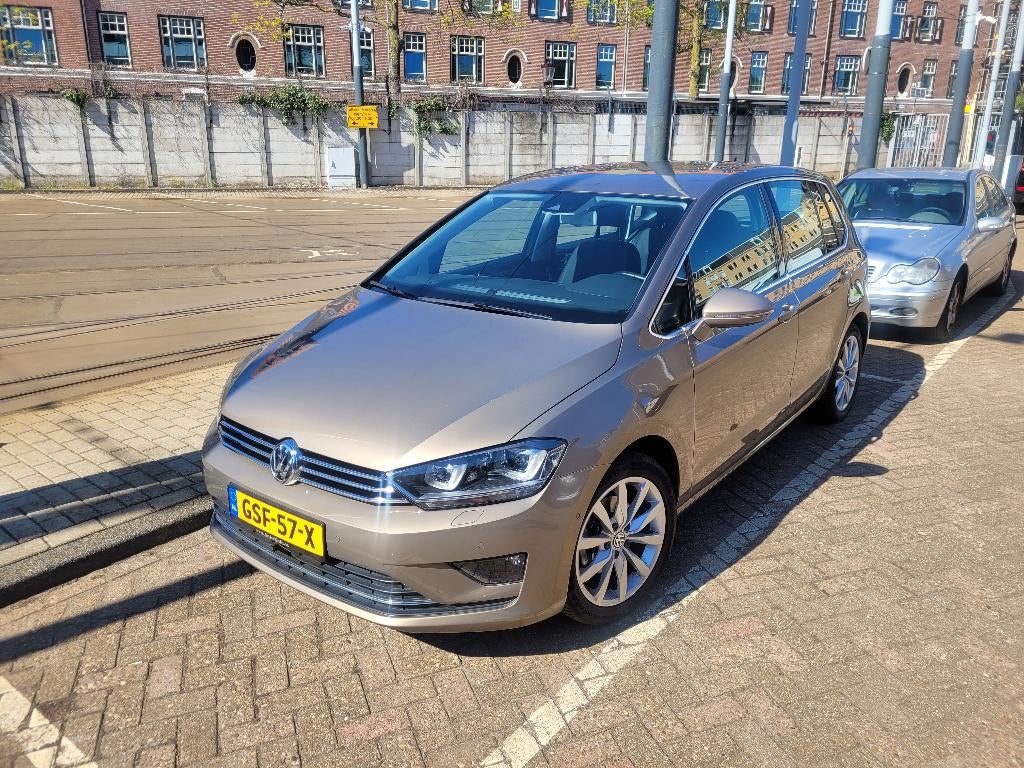 VW Golf Sportsvan 1.4 - Automaat - Xenon - Stoelverw - Navi, Auto's, Volkswagen, Particulier, Golf Sportsvan, ABS, Adaptive Cruise Control