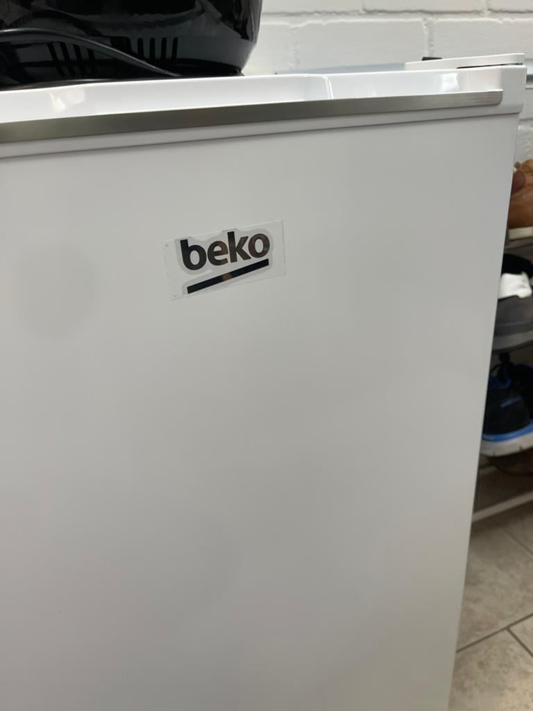 Nieuw beko tafelmodel koelkast, Witgoed en Apparatuur, Koelkasten en IJskasten, Ophalen, Zonder vriesvak, Minder dan 85 cm, 100 tot 150 liter