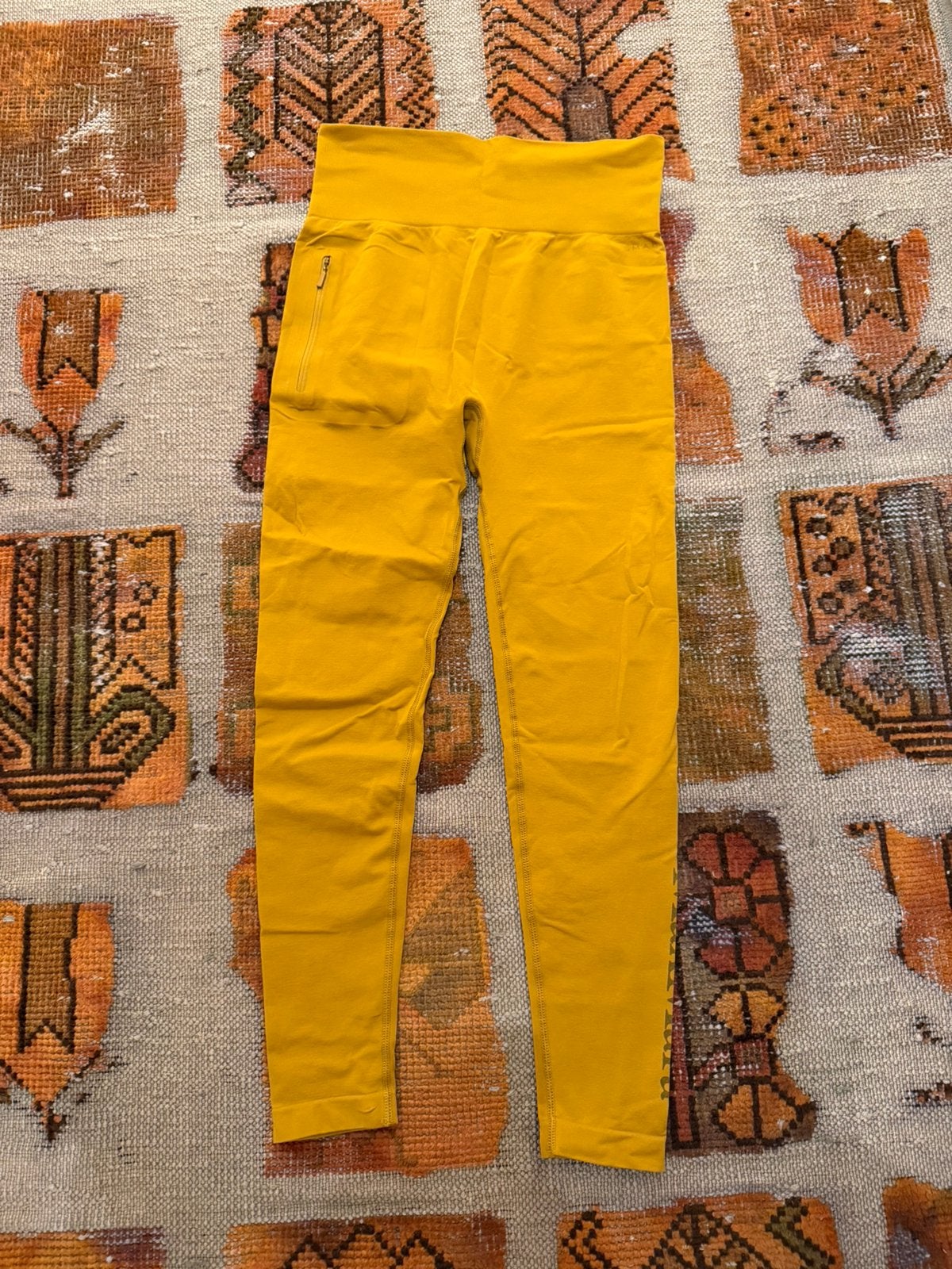 Max Mara legging maat 38, Kleding | Dames, Legging, Verzenden, Geel, Maat 40/42 (M)