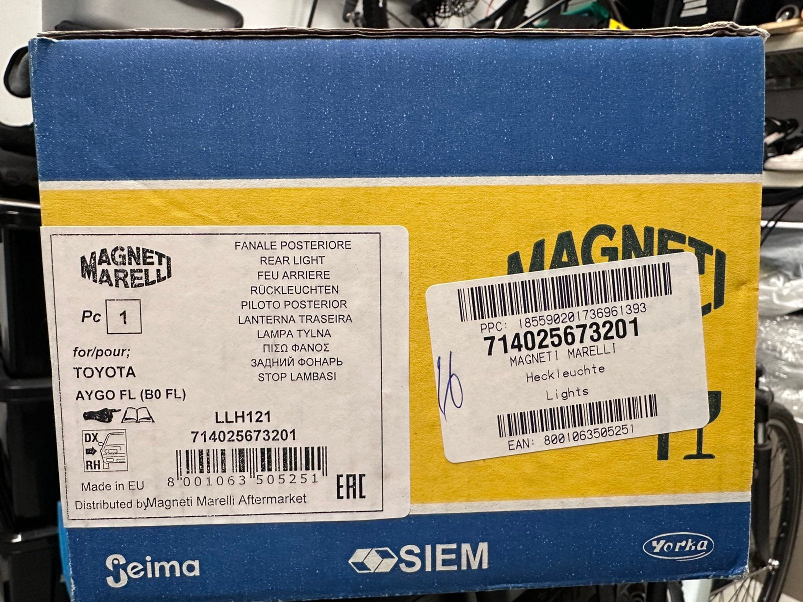 Toyota Aygo achterlicht fitting rechts NIEUW IN DOOS, Auto-onderdelen, Verlichting, Ophalen of Verzenden, Nieuw, Toyota