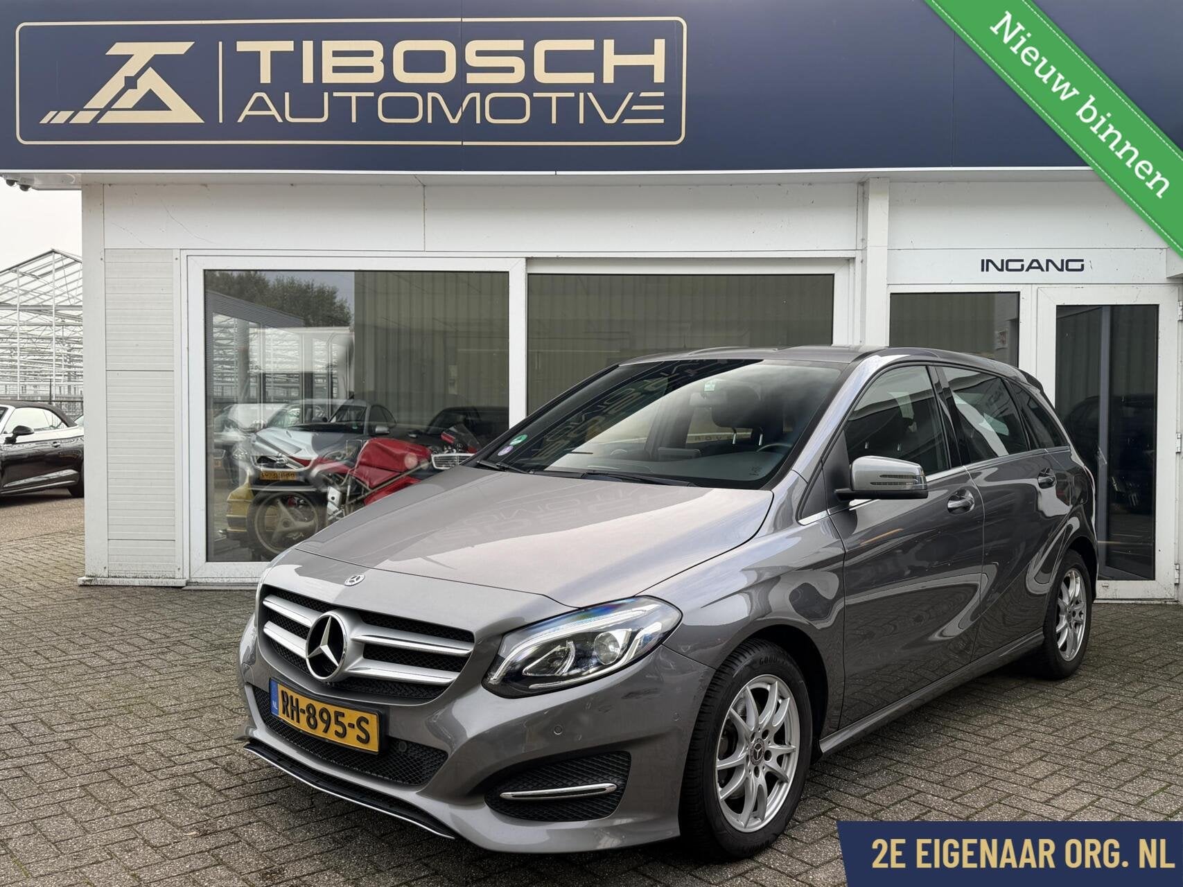 Mercedes B-klasse 160 Comand + Carplay PDC V+A Keyless start, Auto's, Voorwielaandrijving, Stof, Gebruikt, 4 cilinders