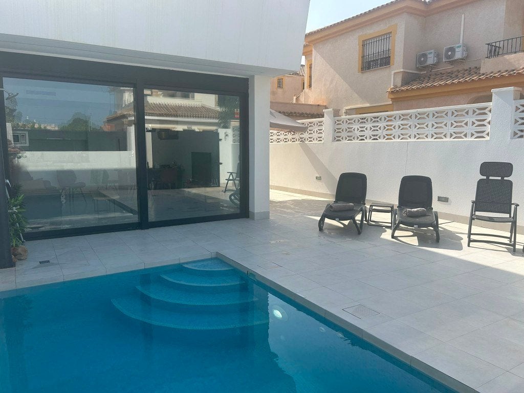 Luxe vakantiehuis te huur in El Mojon (6 pers), Dorp, Costa Blanca, Wasmachine, Eigenaar