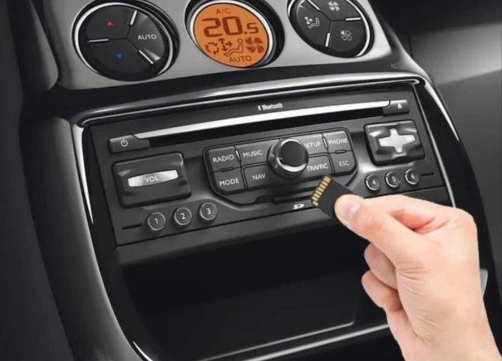 Peugeot Citroën SD Navigatie 25-26 Update RNEG MyWay WipNav, Computers en Software, Navigatiesoftware, Update, Heel Europa, Nieuw