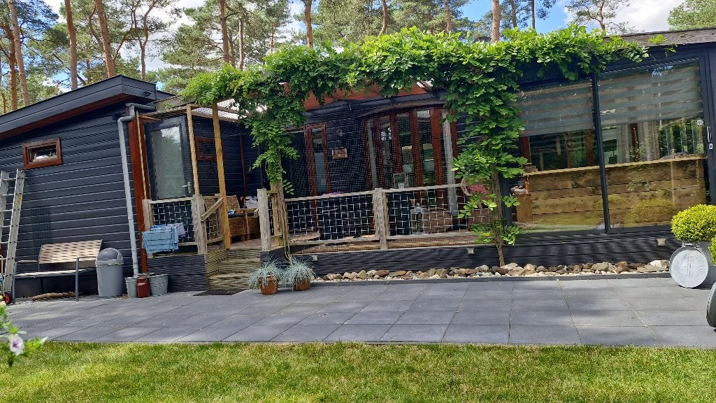 Te Koop Luxe chalet /vakantiewoning op de Veluwe, In bos, 2 slaapkamers, Recreatiepark, Wasmachine