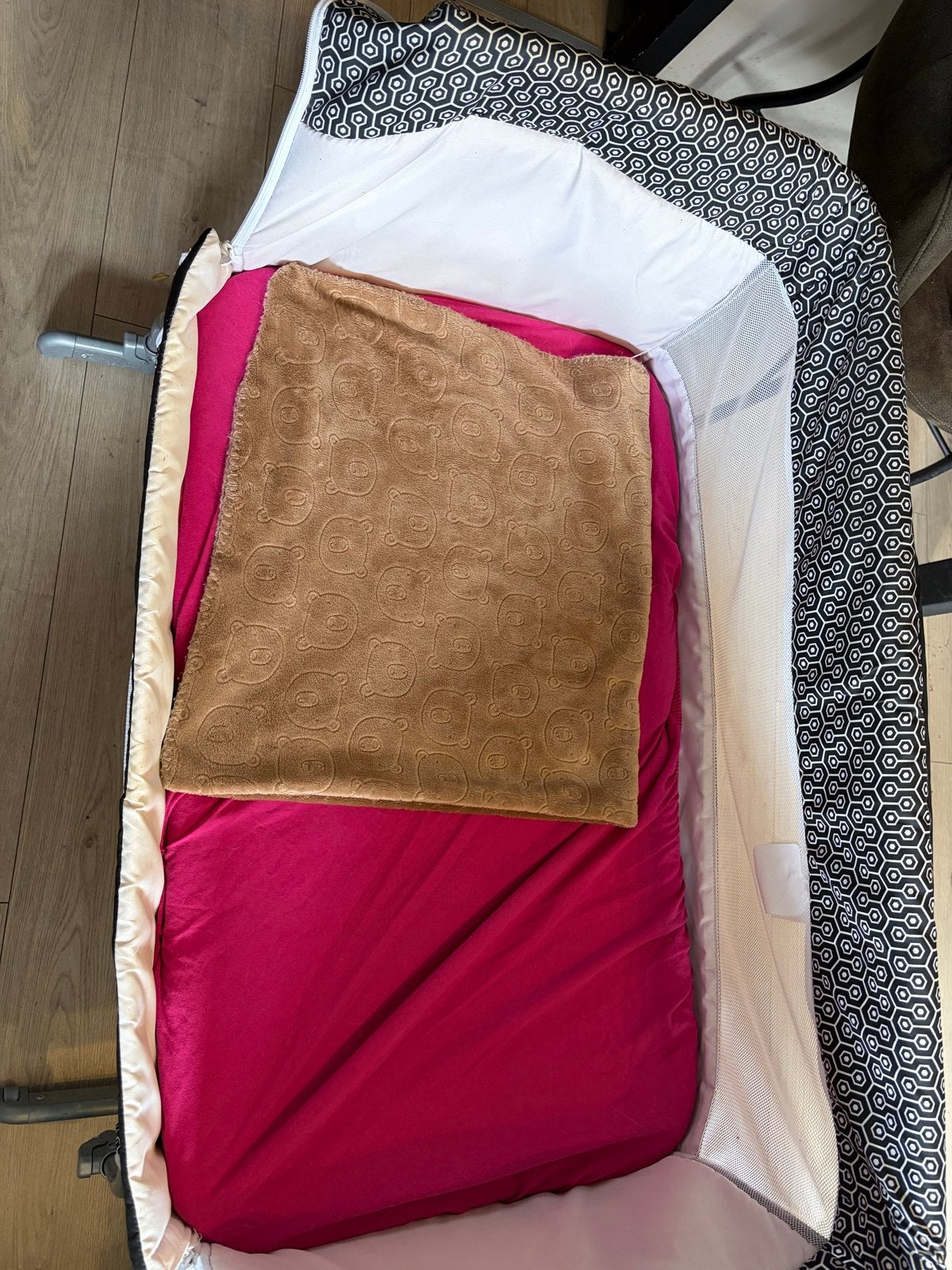 Co-sleeper/Wiegje - Zwart/Wit, Kinderen en Baby's, Ophalen, Gebruikt, Wieg