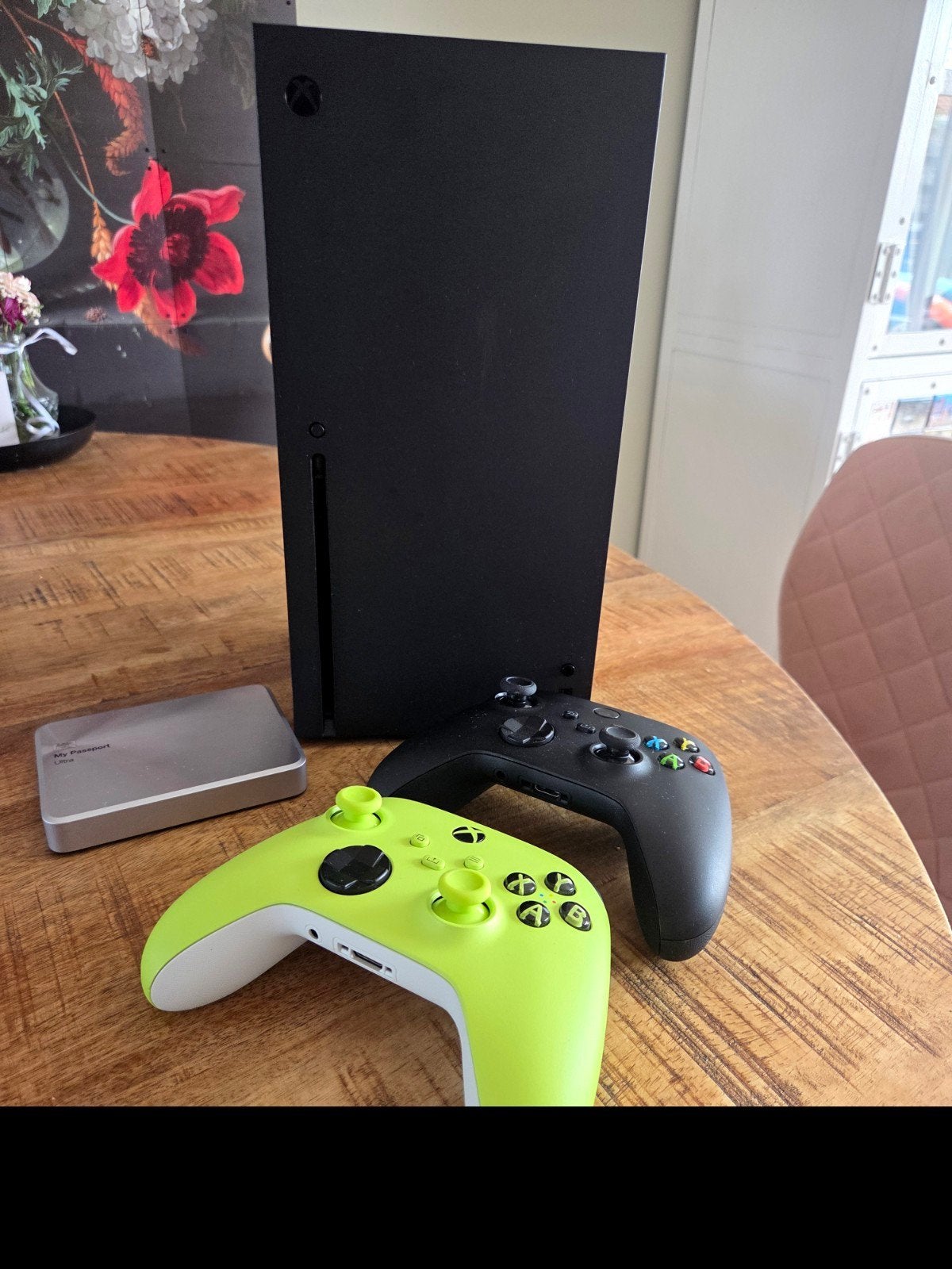 Xbox Series X incl. 2 controllers en 2TB ext, Ophalen, Zo goed als nieuw, Xbox Series X
