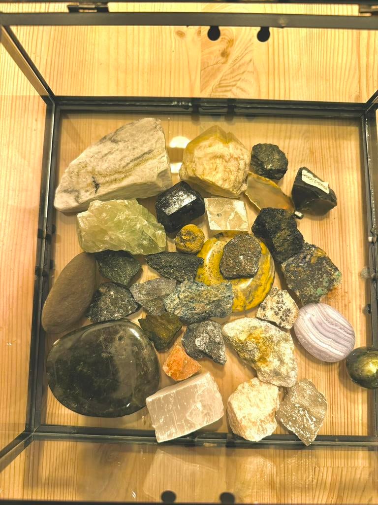 Edelstenen collectie, Ophalen