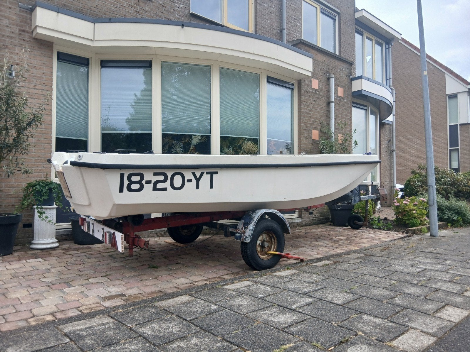 ruime tour/ visboot met kanteltrailer boot trailer, Ophalen, Gebruikt, Benzine, 10 tot 30 pk