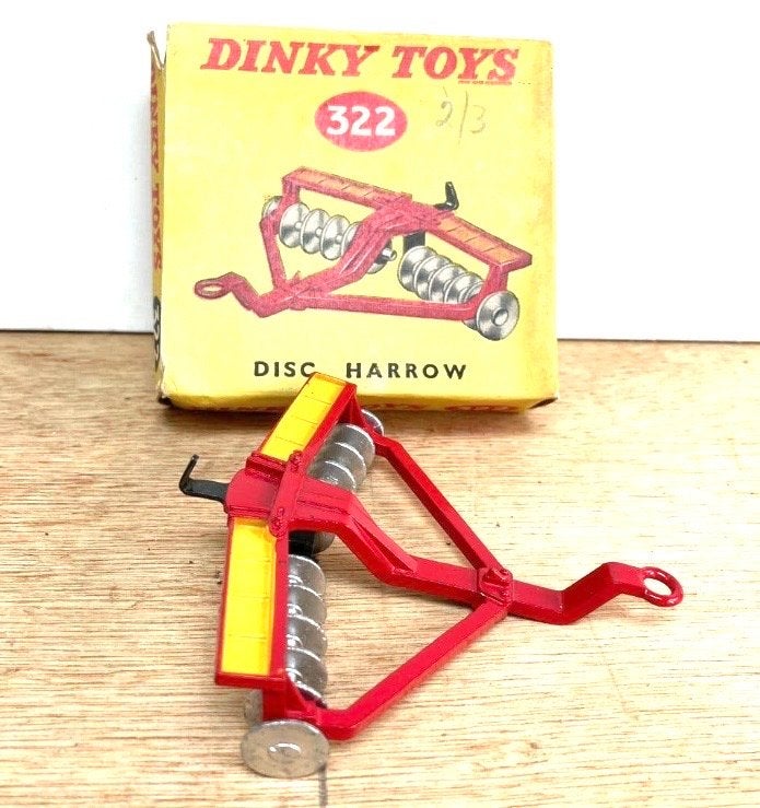 Dinky Toys 322 Disc Harrow met originele doos, Ophalen of Verzenden