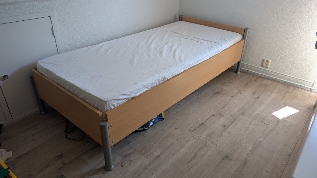 eenpersoons bed, Ophalen, Gebruikt, 90 cm, 200 cm