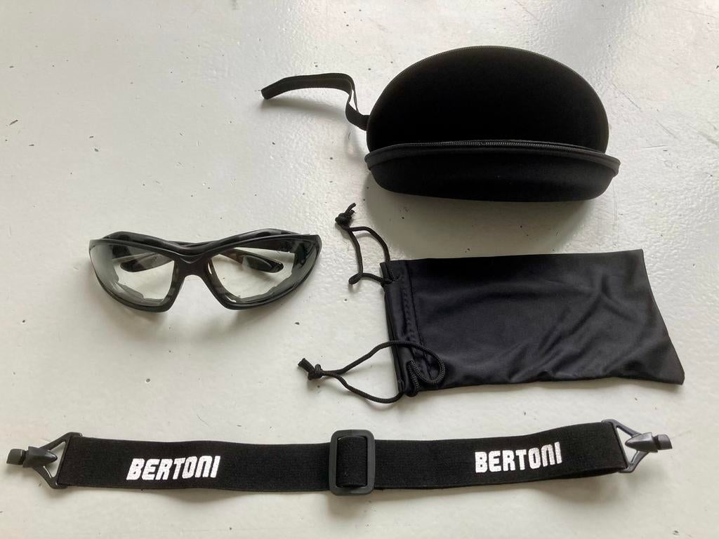 Bertoni_Motorbril_Glazen kleuren door UV licht, Motoren, Ophalen of Verzenden, Gebruikt
