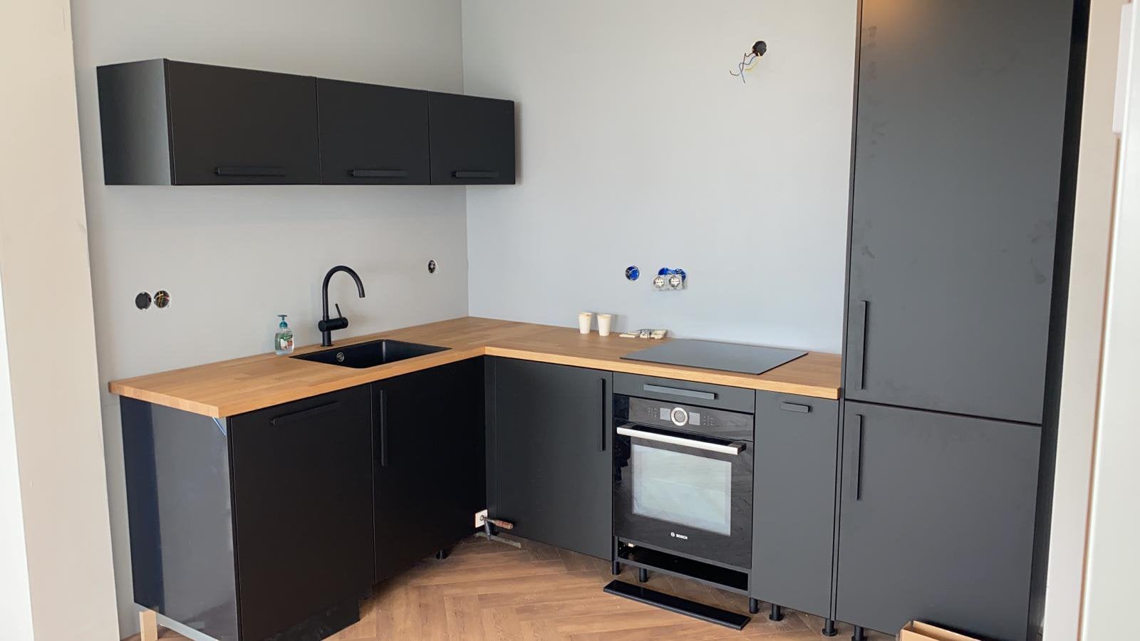 IKEA KUNGSBACKA mat zwart keukenfronten + panelen, Huis en Inrichting, Ophalen, Gebruikt, Zwart, Overige typen