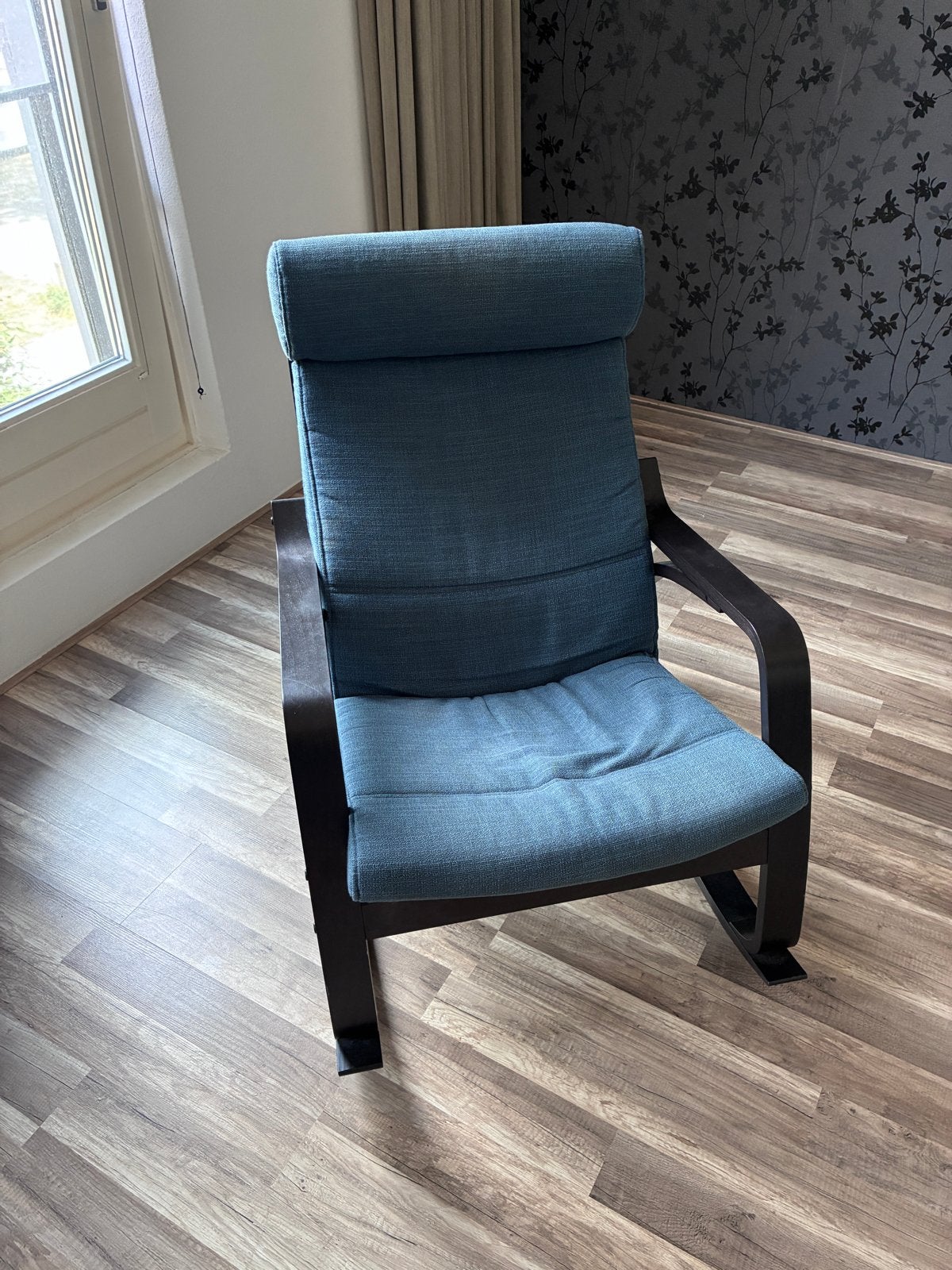 IKEA Poäng Schommelstoel met blauwe kussens, Huis en Inrichting, Stoelen, Gebruikt, Eén, Hout, Overige kleuren, Ophalen
