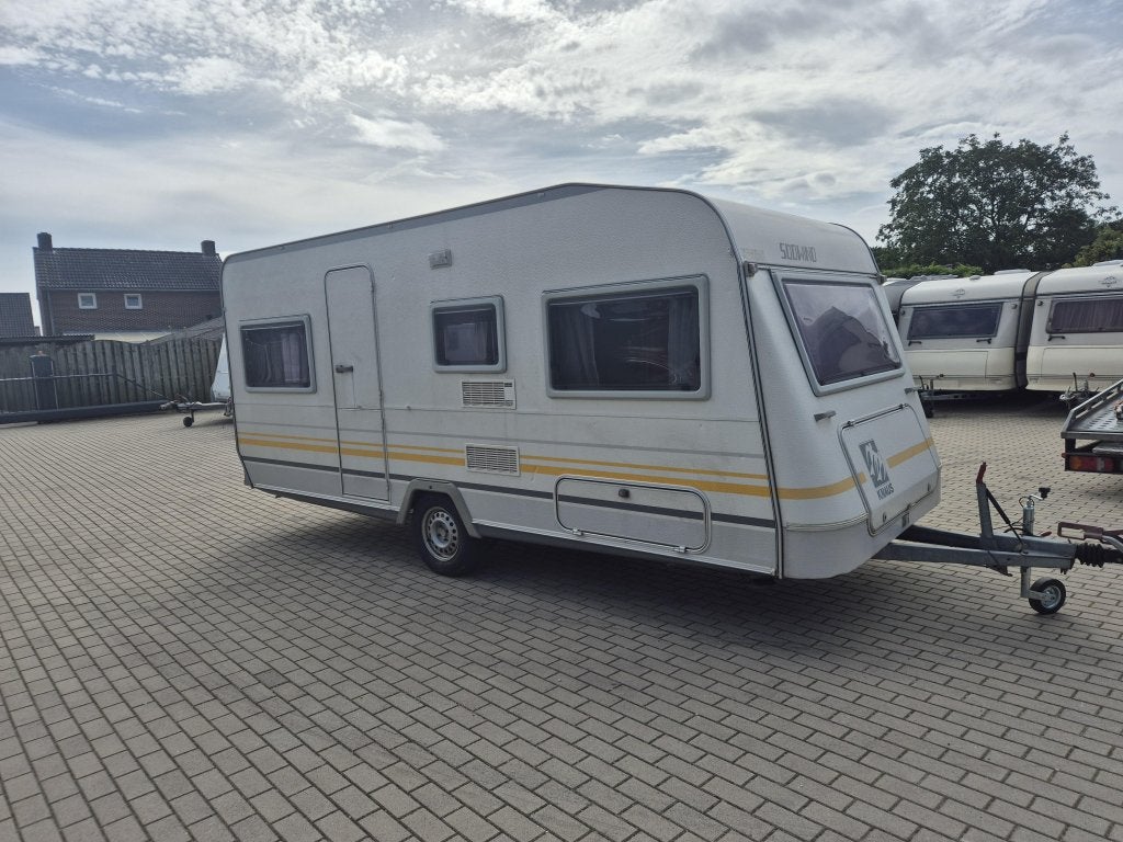 Knaus Sudwind 485, nette caravan, Rondzit, Bedrijf, 750 - 1000 kg, 4 tot 5 meter