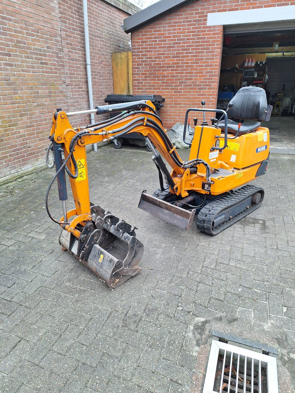 Hanix H08B Minigraver 1230 uur, Ophalen, Graafmachine