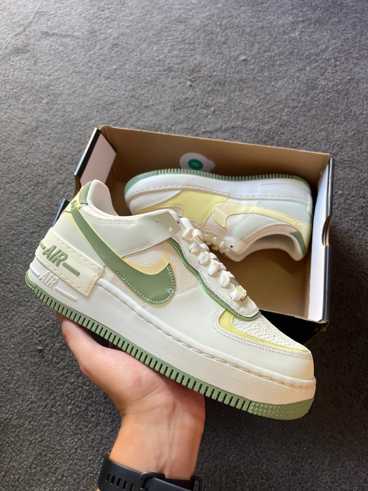 Nike Air Force 1 Shadow White Oil Green - Maat 40, Wit, Nieuw, M, Ophalen of Verzenden
