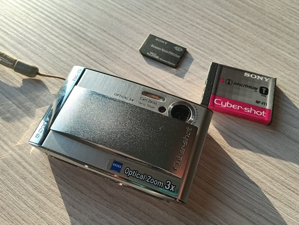 Goedwerkend Sony Cybershot DSC T5 Digitale Camera, Audio, Tv en Foto, Fotocamera's Digitaal, Gebruikt, Compactcamera, Geheugenkaart
